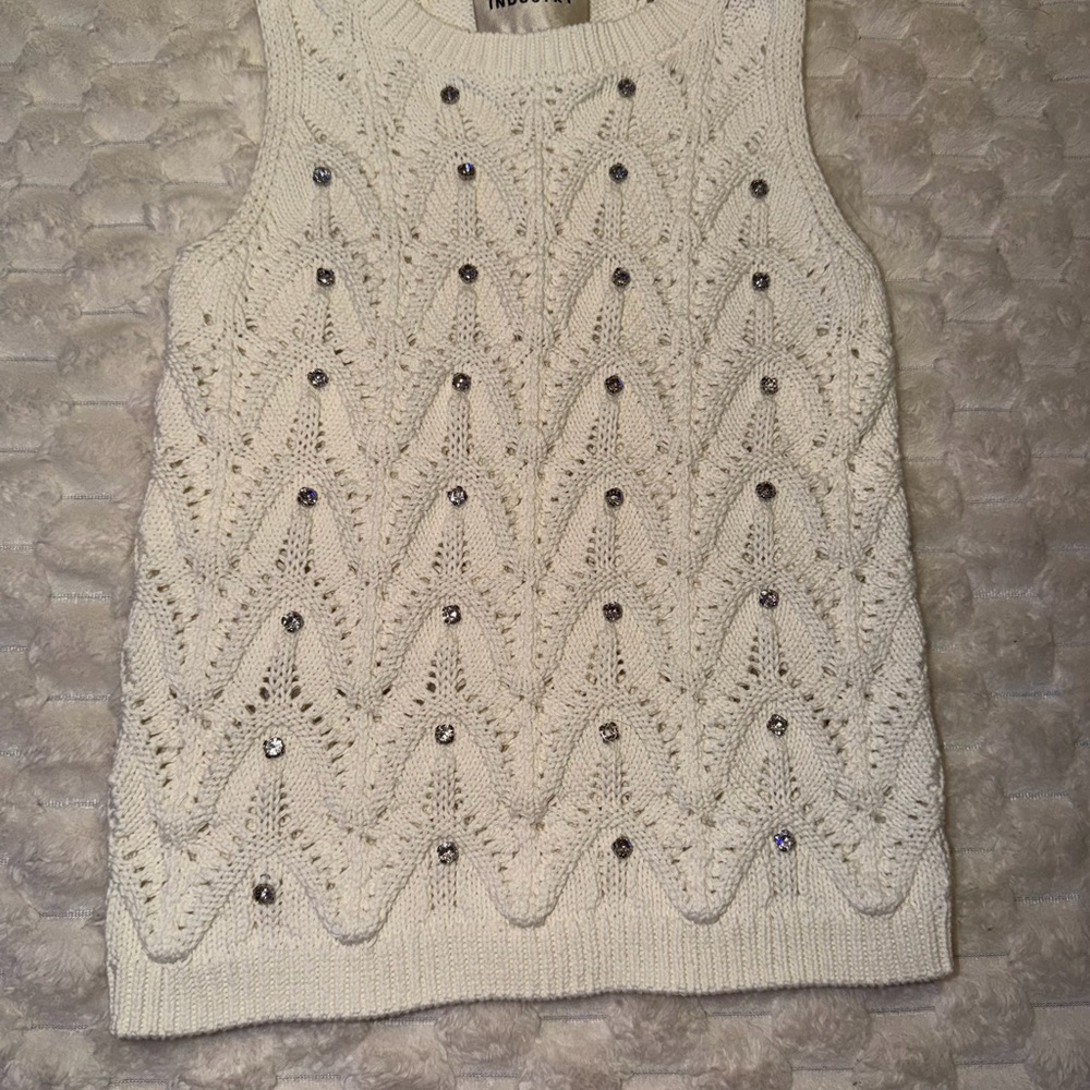 Sleeveless Knit Shell with Embellished Detail - Cream